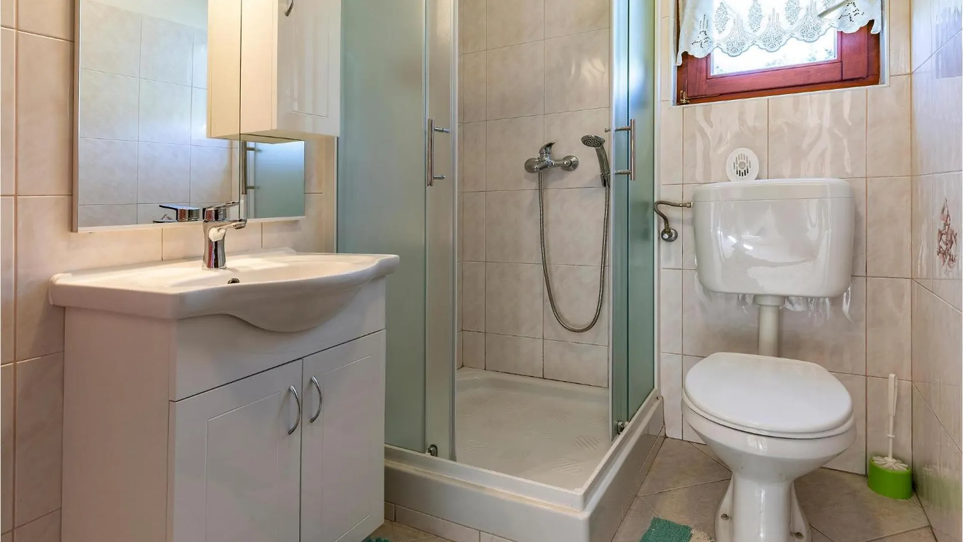 Pet Friendly Apartment In Medulin With Kitchen